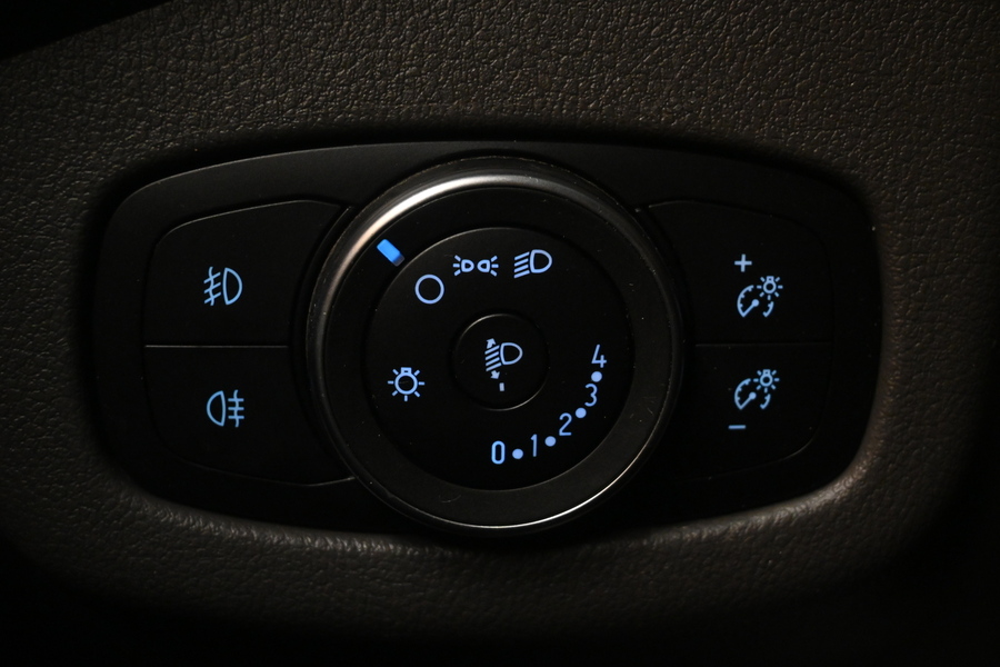 Ford Transit Connect vaihtoauto