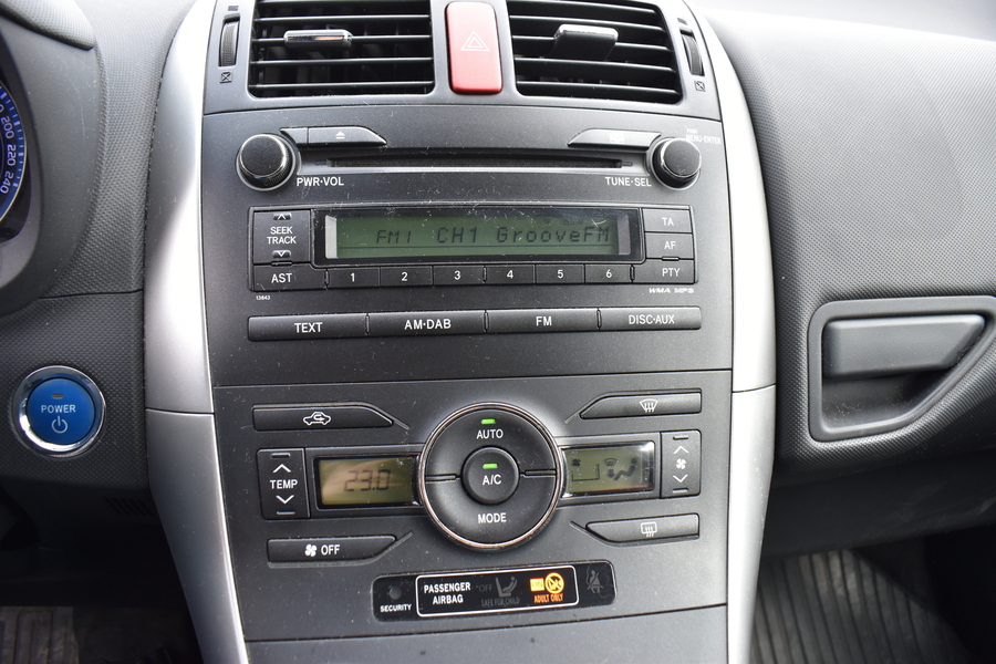 Toyota Auris vaihtoauto