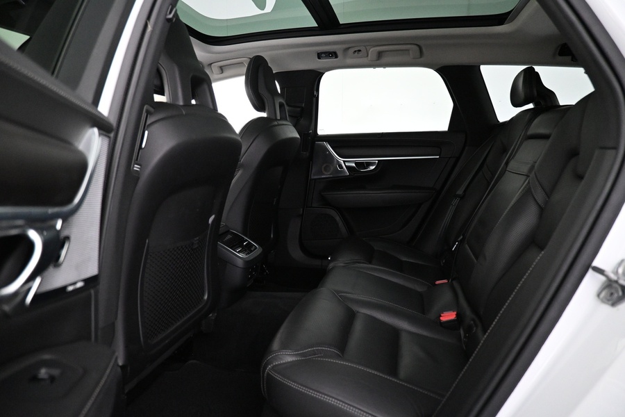 Volvo V90 Cross Country vaihtoauto