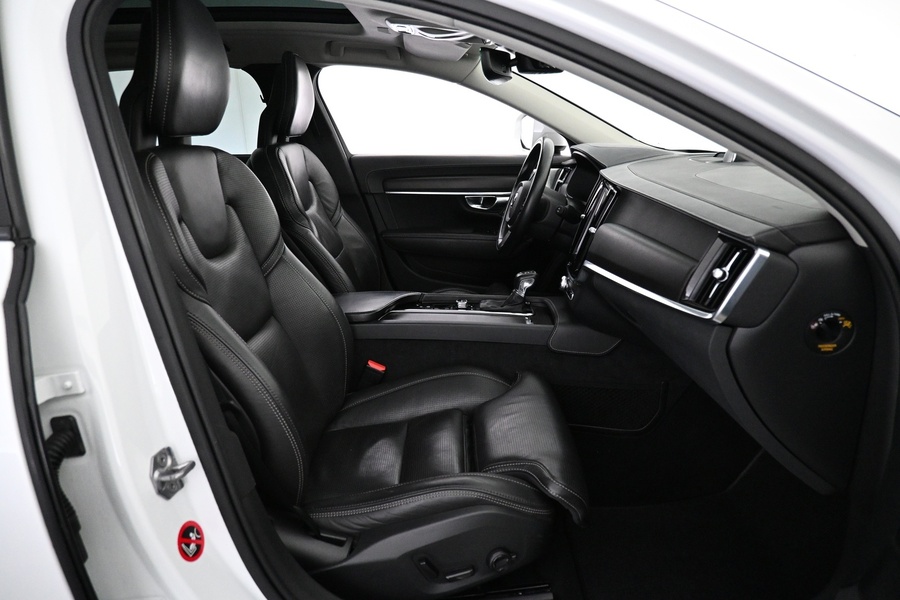 Volvo V90 Cross Country vaihtoauto