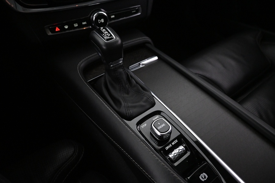 Volvo V90 Cross Country vaihtoauto