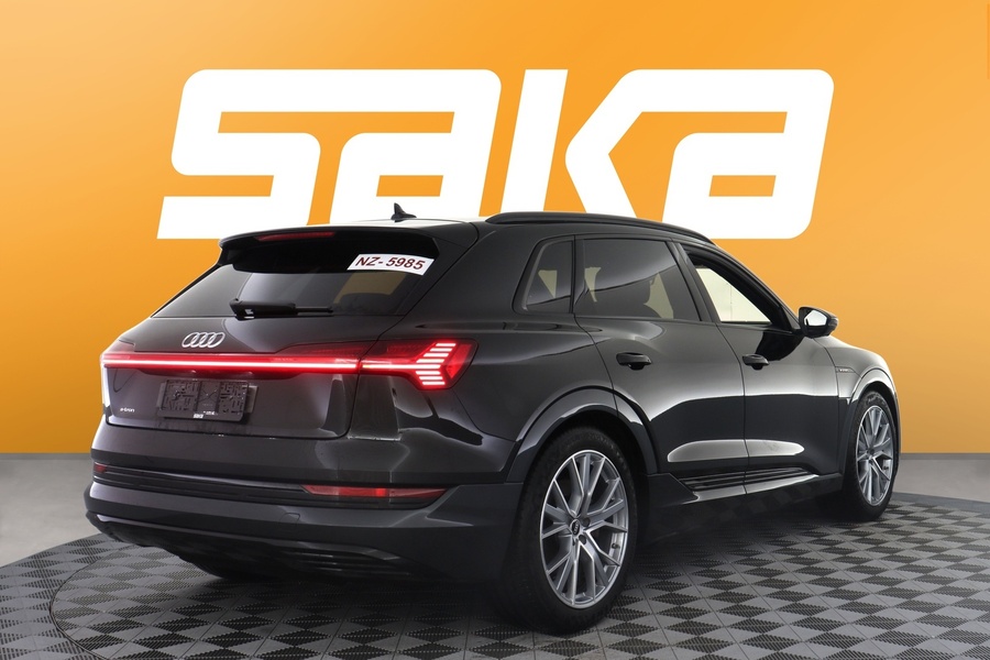 Audi e-tron vaihtoauto