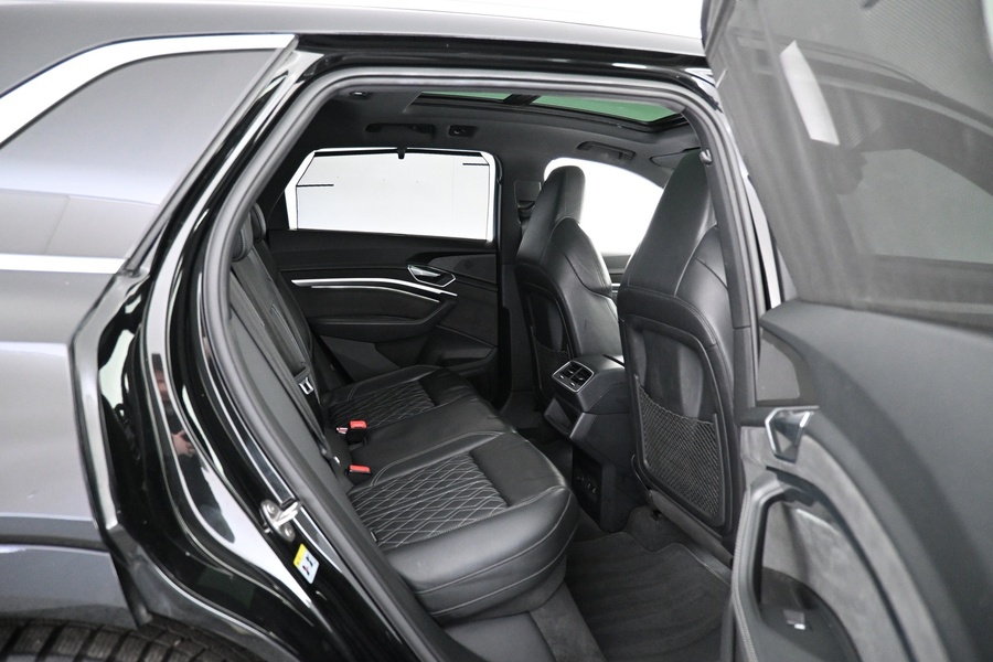 Audi e-tron vaihtoauto