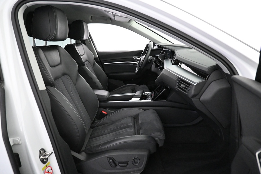 Audi Q8 e-tron vaihtoauto