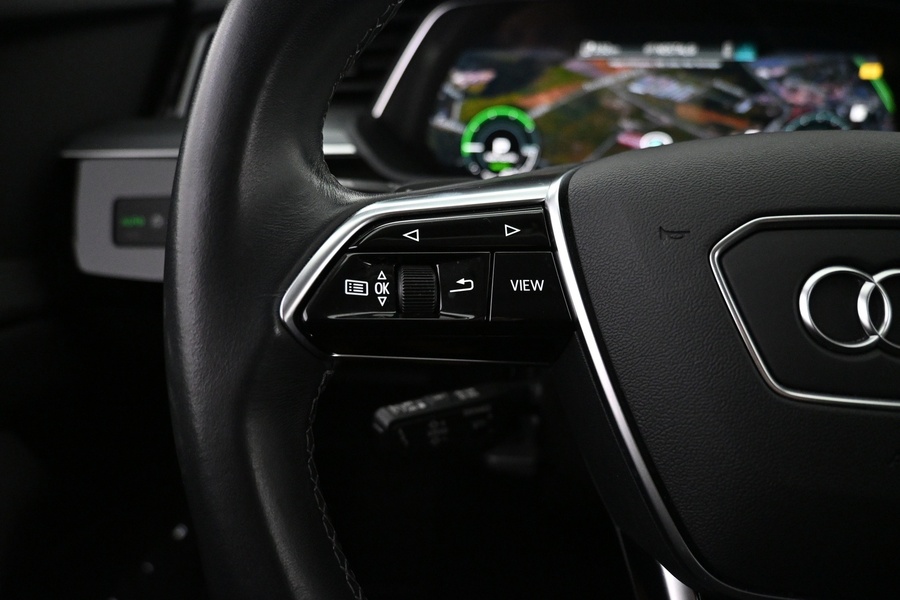 Audi Q8 e-tron vaihtoauto