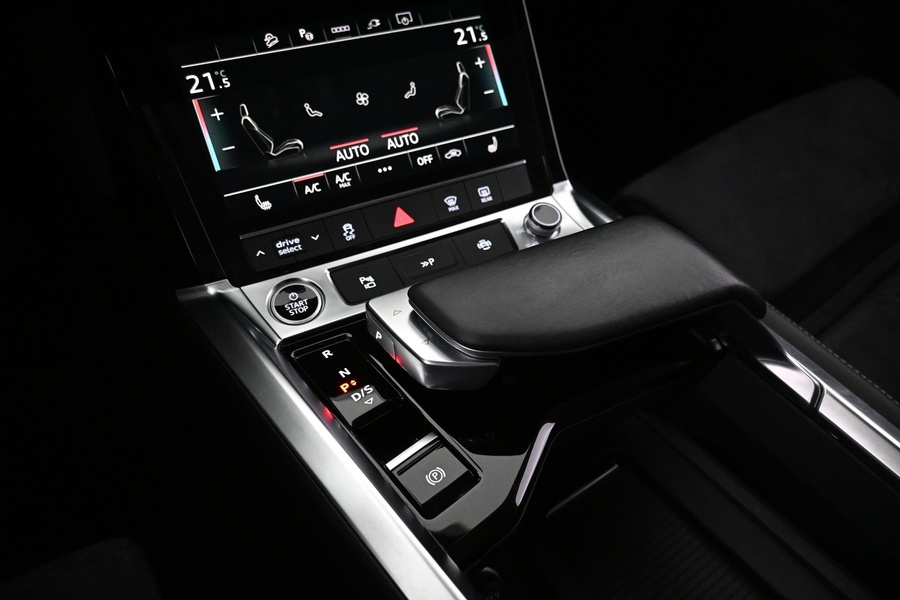 Audi Q8 e-tron vaihtoauto