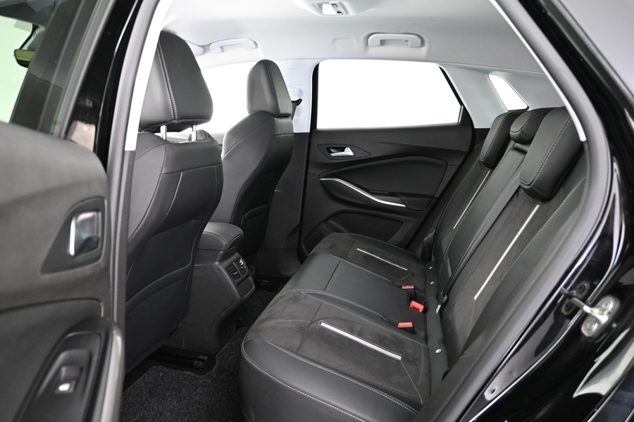 Opel Grandland vaihtoauto