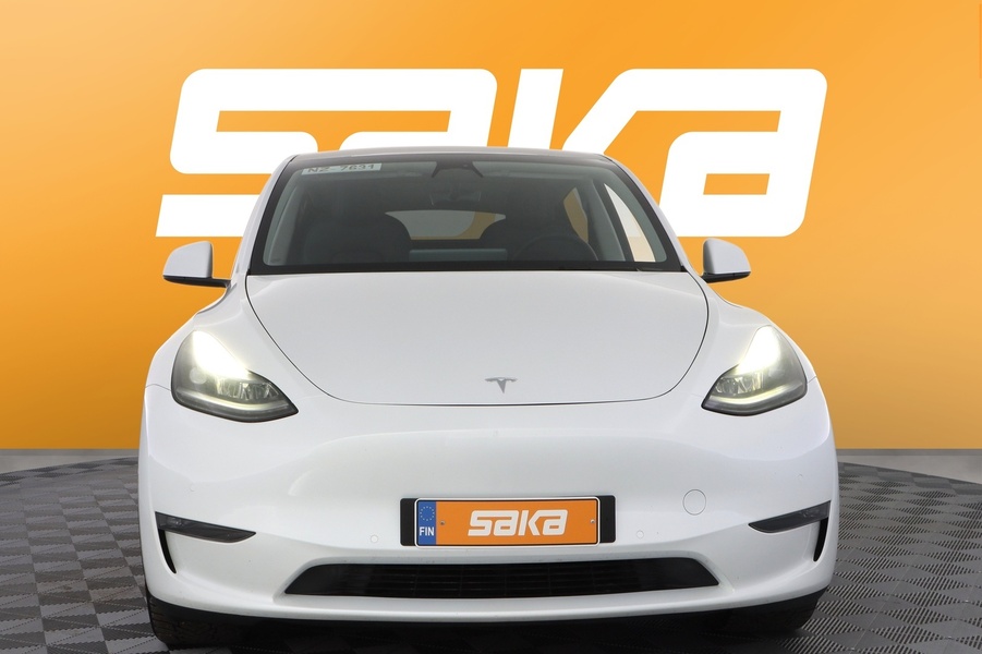 Tesla Model Y vaihtoauto