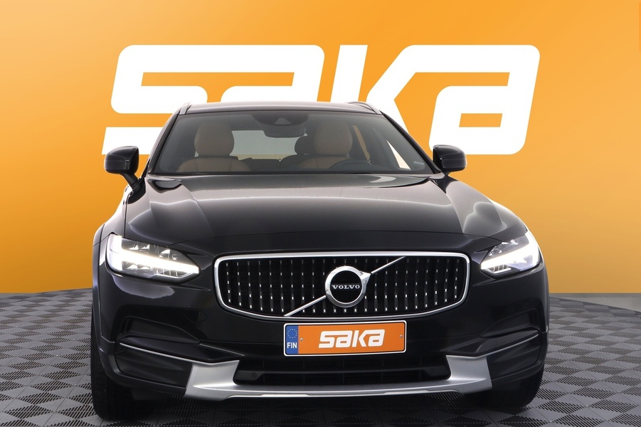 Volvo V90 Cross Country vaihtoauto