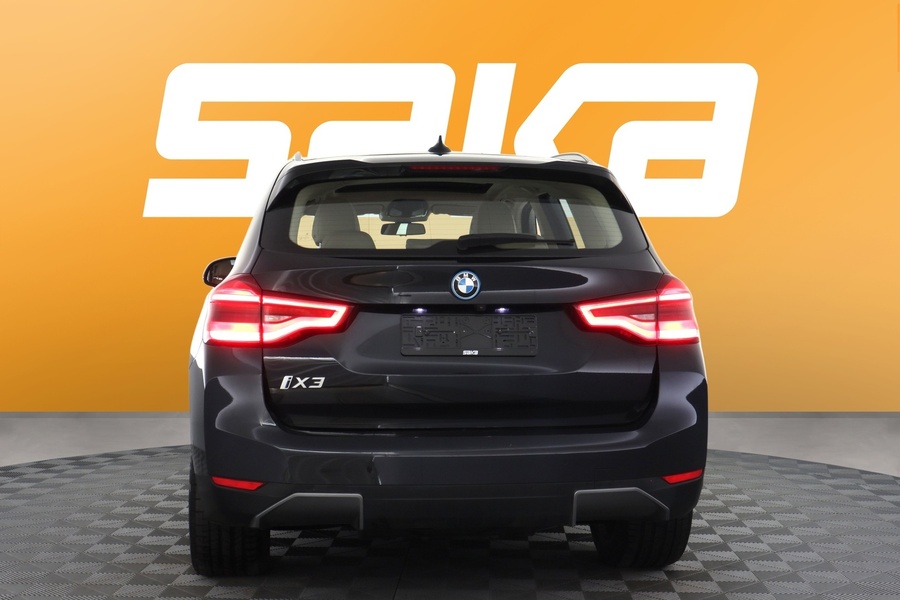 BMW iX3 vaihtoauto