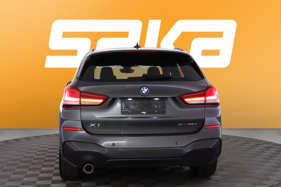BMW X1 vaihtoauto