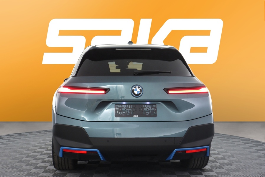BMW iX vaihtoauto
