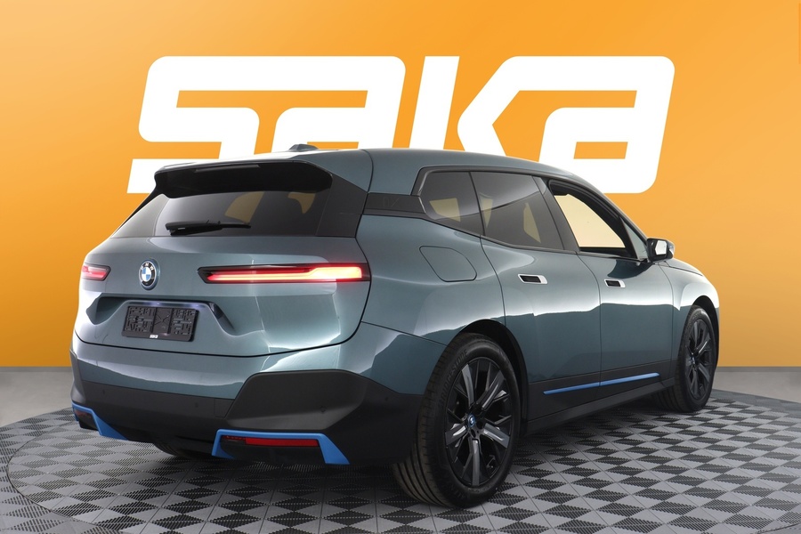 BMW iX vaihtoauto