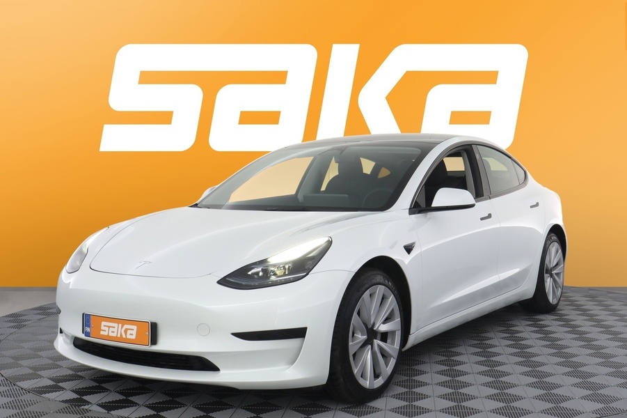 Tesla Model 3 vaihtoauto