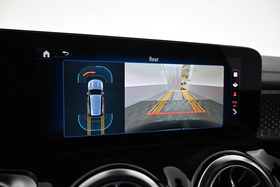 Mercedes-Benz EQB vaihtoauto