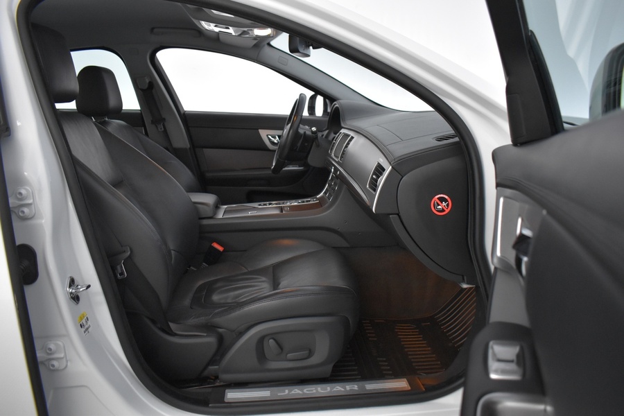 Jaguar XF vaihtoauto