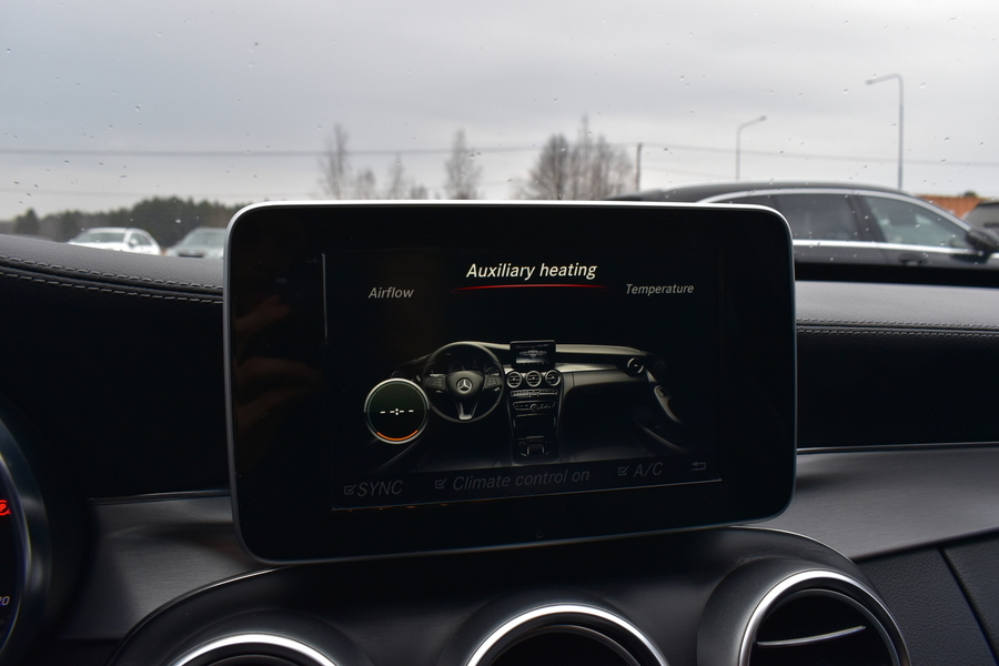 Mercedes-Benz C vaihtoauto