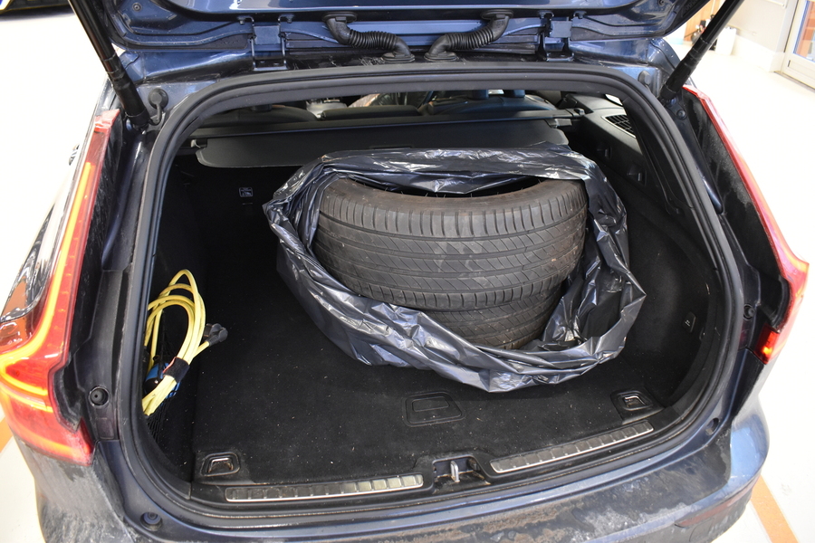 Volvo V60 vaihtoauto