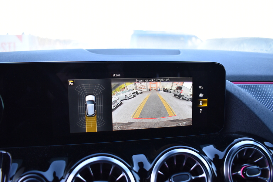 Mercedes-Benz EQA vaihtoauto