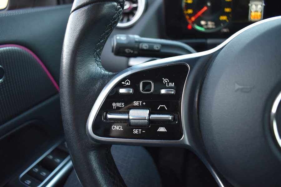 Mercedes-Benz EQA vaihtoauto