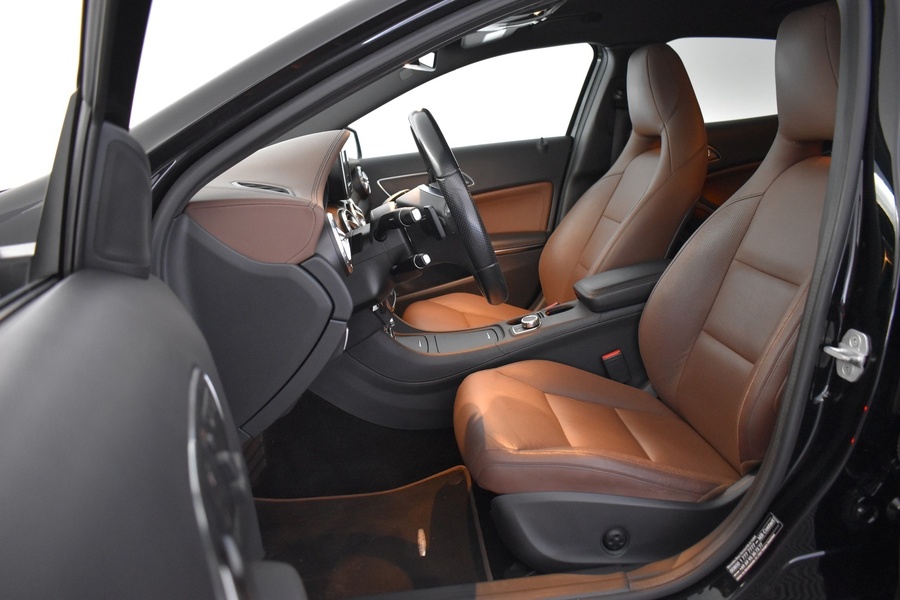 Mercedes-Benz GLA vaihtoauto