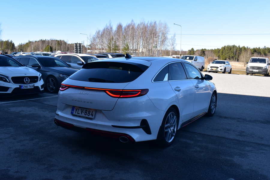 Kia Proceed vaihtoauto