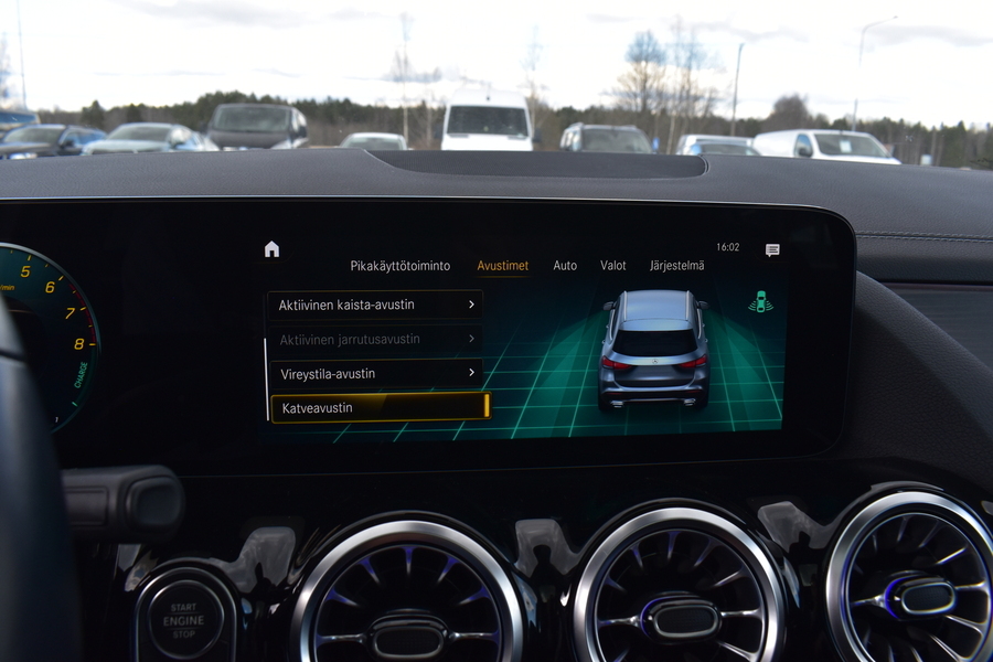 Mercedes-Benz GLA vaihtoauto