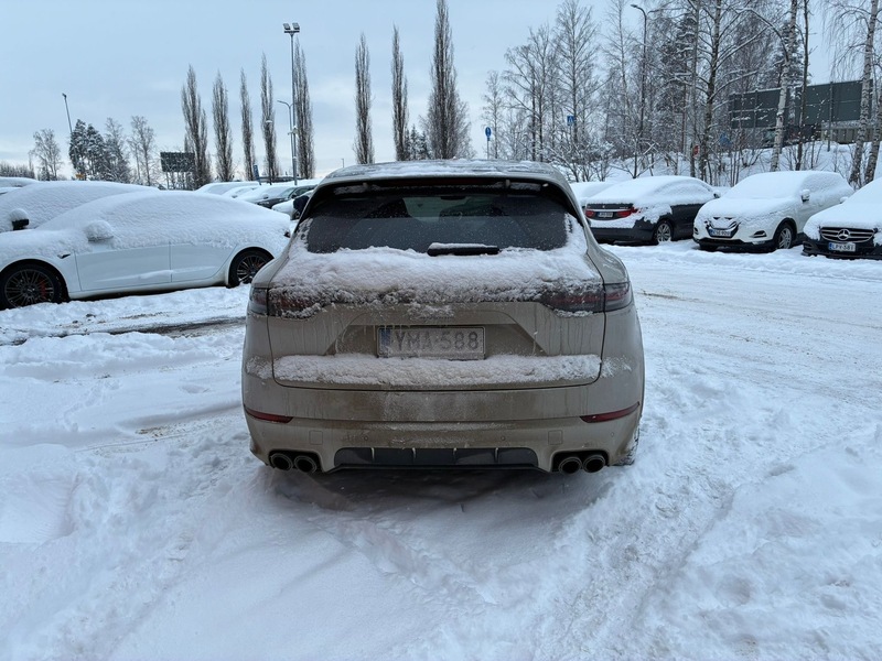Porsche Cayenne vaihtoauto