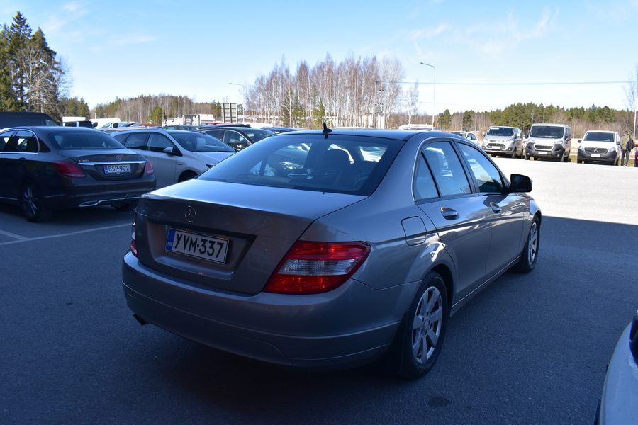Mercedes-Benz C vaihtoauto