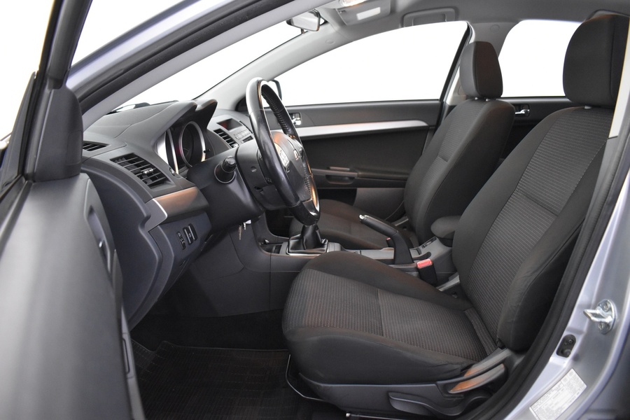 Mitsubishi Lancer vaihtoauto