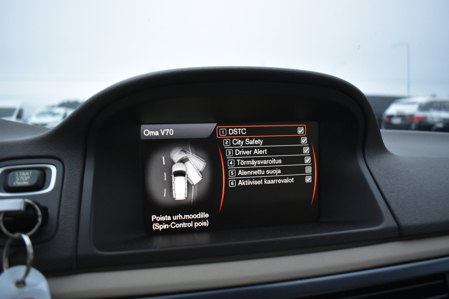 Volvo V70 vaihtoauto