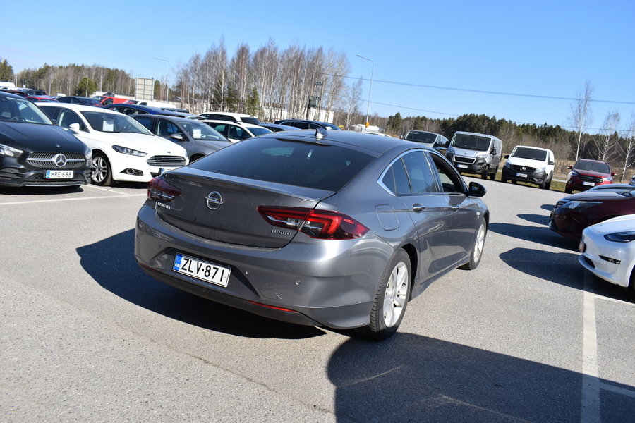 Opel Insignia vaihtoauto