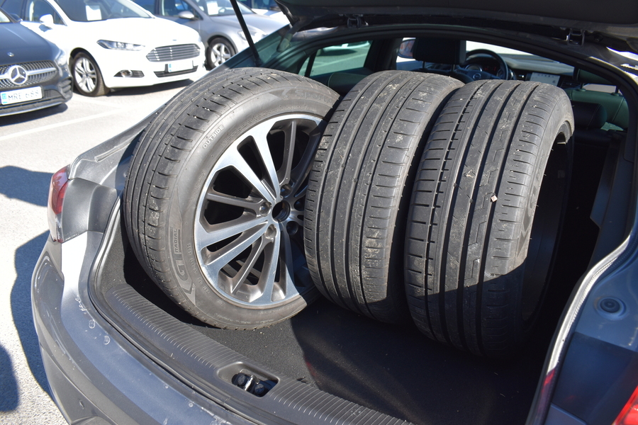 Opel Insignia vaihtoauto