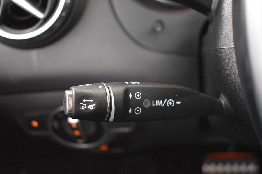 Mercedes-Benz GLA vaihtoauto