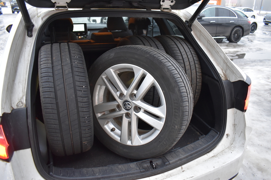 Toyota Corolla vaihtoauto