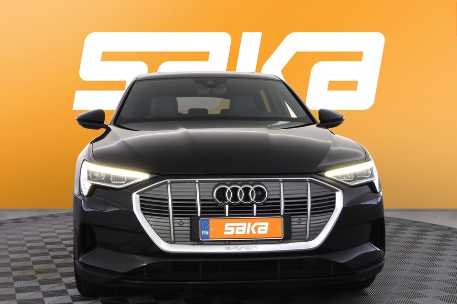 Audi e-tron vaihtoauto