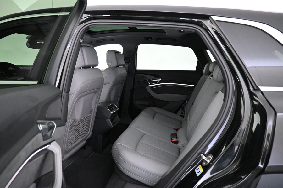 Audi e-tron vaihtoauto