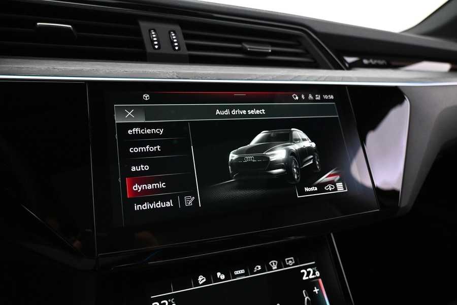 Audi e-tron vaihtoauto