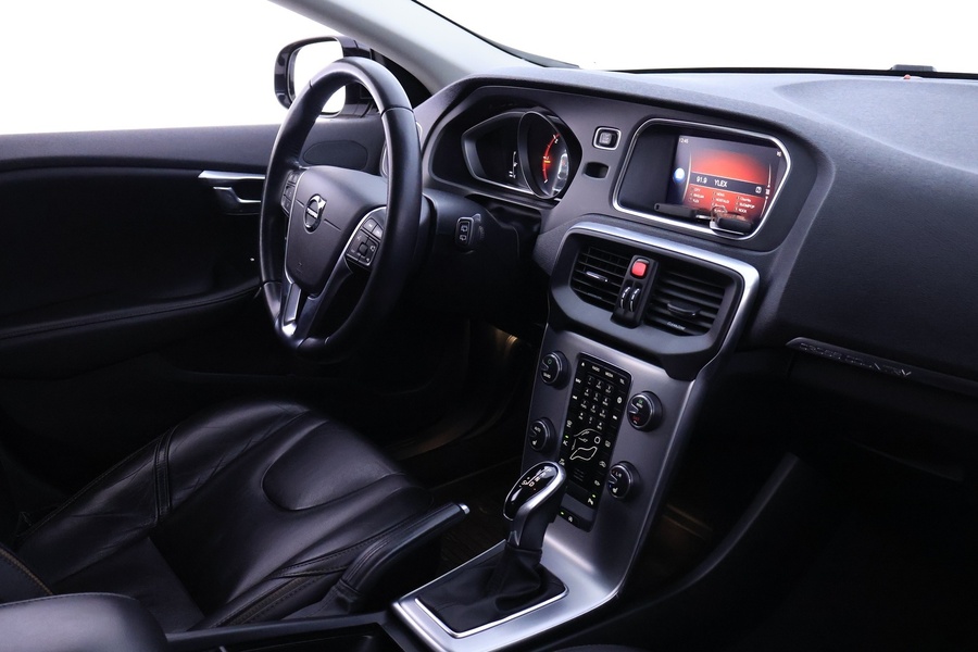 Volvo V40 Cross Country vaihtoauto