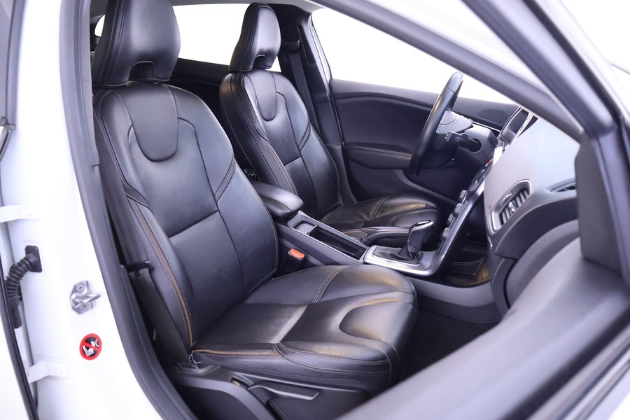 Volvo V40 Cross Country vaihtoauto