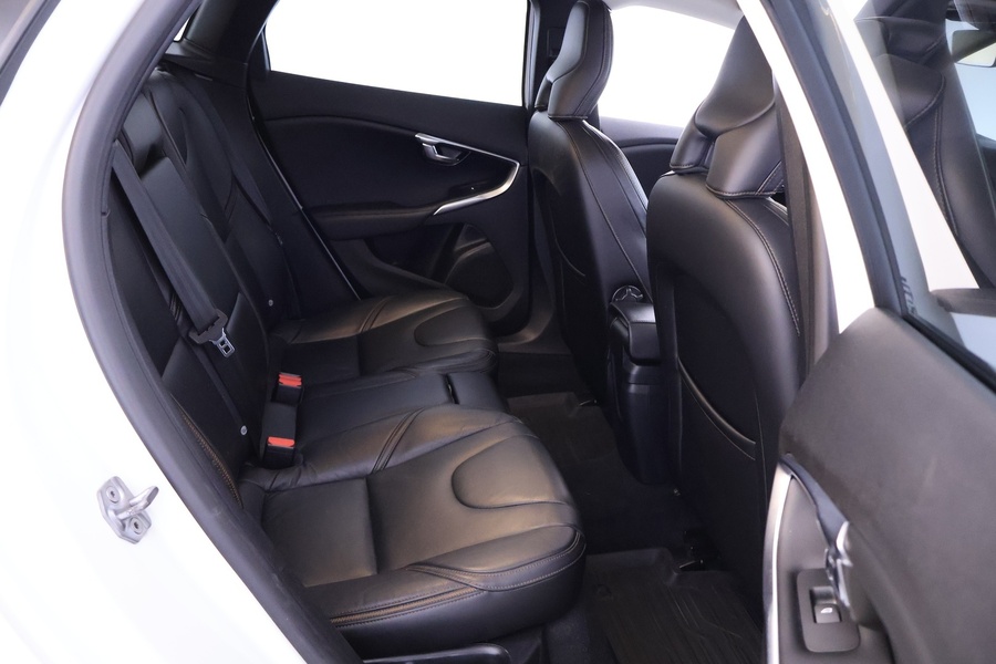 Volvo V40 Cross Country vaihtoauto