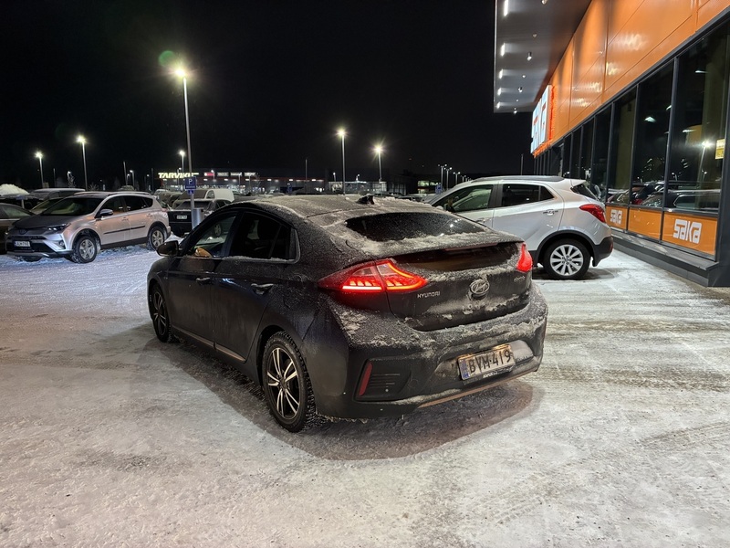 Hyundai IONIQ electric vaihtoauto