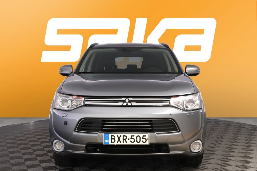 Mitsubishi Outlander PHEV vaihtoauto