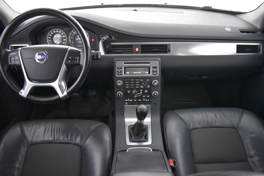 Volvo V70 vaihtoauto