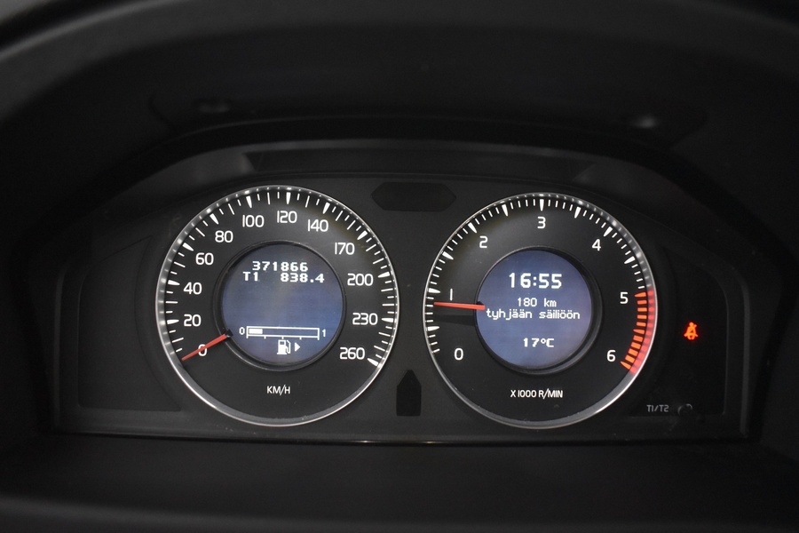 Volvo V70 vaihtoauto