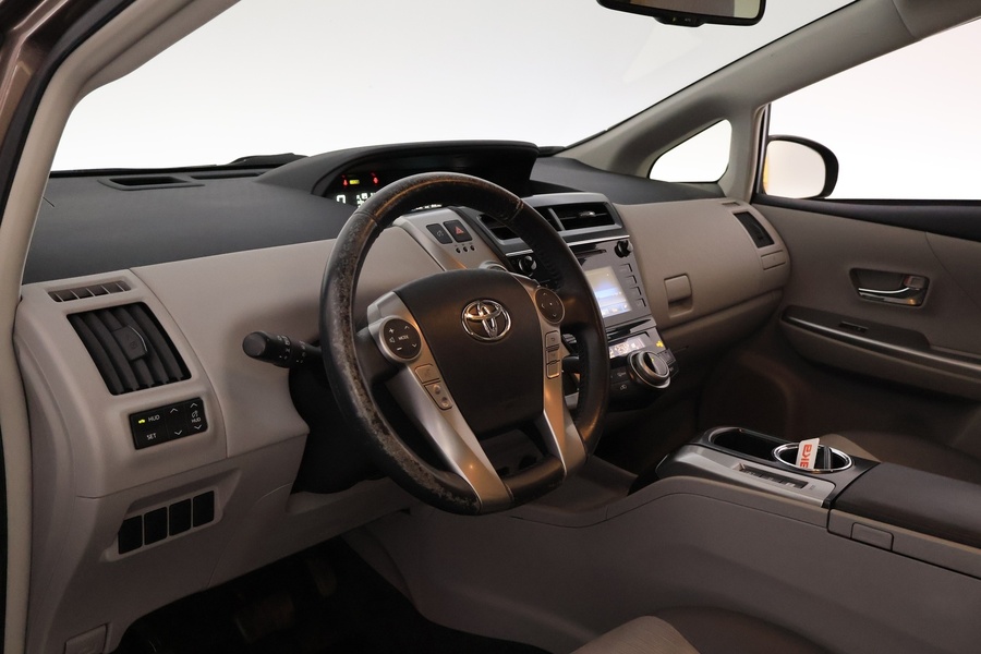 Toyota Prius+ vaihtoauto