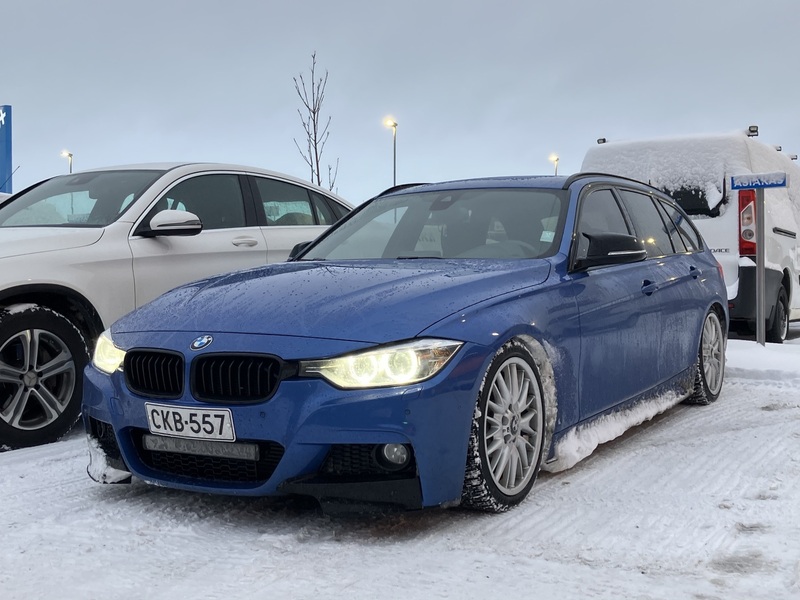 BMW 318 vaihtoauto