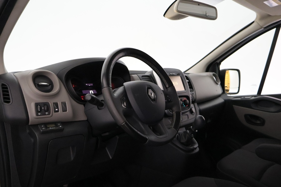 Renault Trafic vaihtoauto