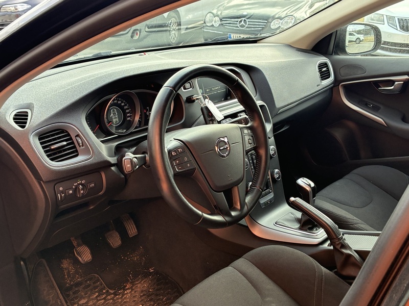 Volvo V40 vaihtoauto