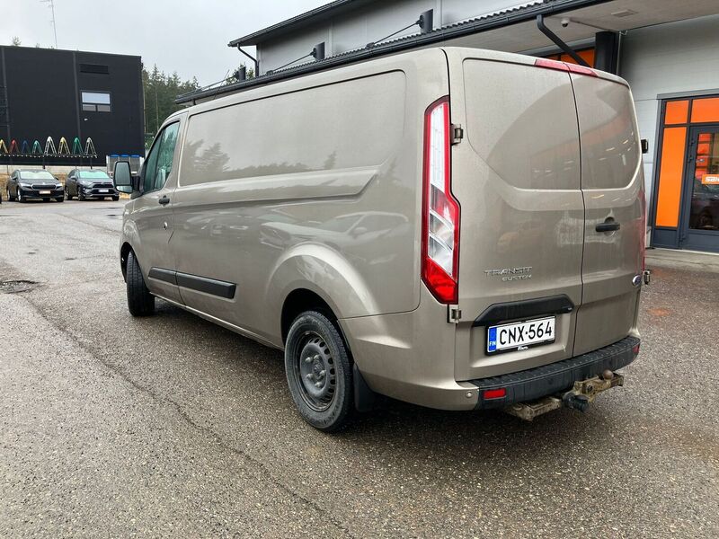 Ford Transit Custom vaihtoauto